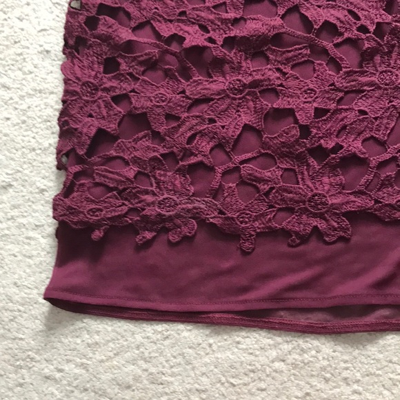 Maroon lace and mesh dressy tank top - Picture 2 of 4